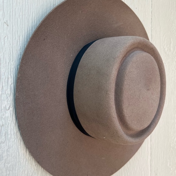Goorin Bros Tan and Black Felt Hat - Picture 3 of 4
